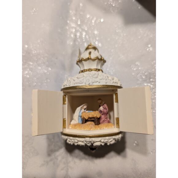 Hallmark 1999 Christmas Story Nativity Ornament Duane Unruh Hinged Doors w/ Box - Picture 3 of 10